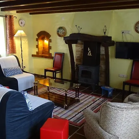 Pateo Do Duque Salir de Matos